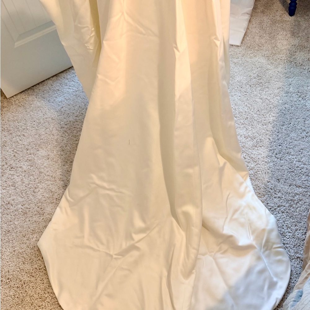 Elegant Ivory Wedding Dress in Box
